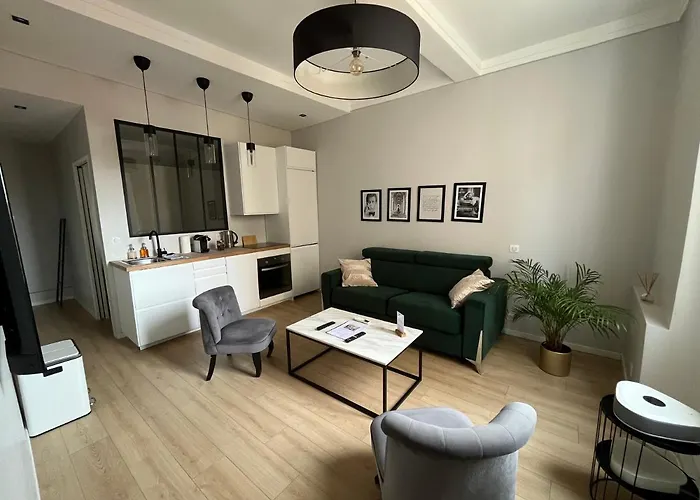 Nouveau Loft: Vieille-Ville, Musee Picasso, Marche
